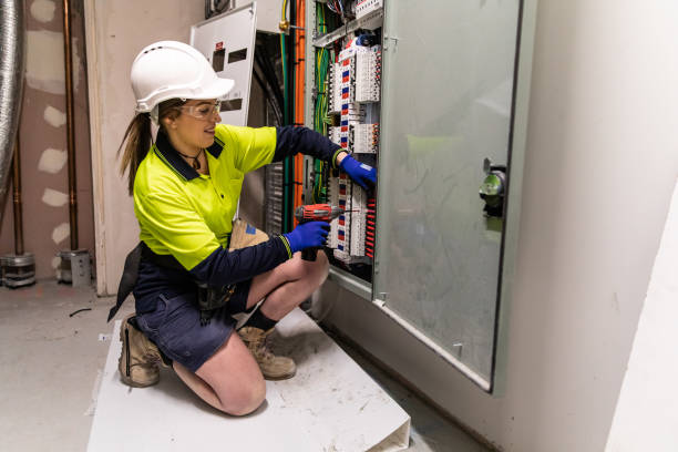 Best Electrician Near Me  in Lake Mawk, OH
